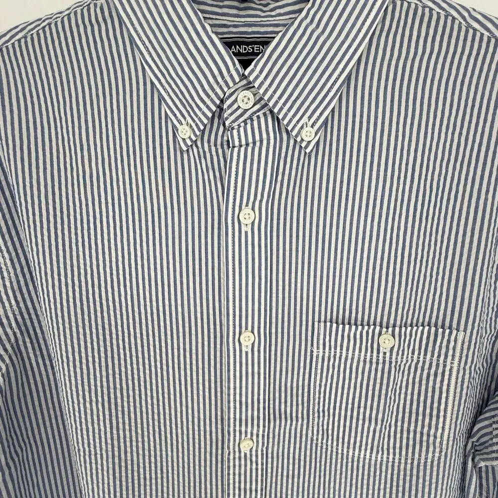 Land's End Men's Seersucker Casual Shirt Button Down Short Sleeve Blue White